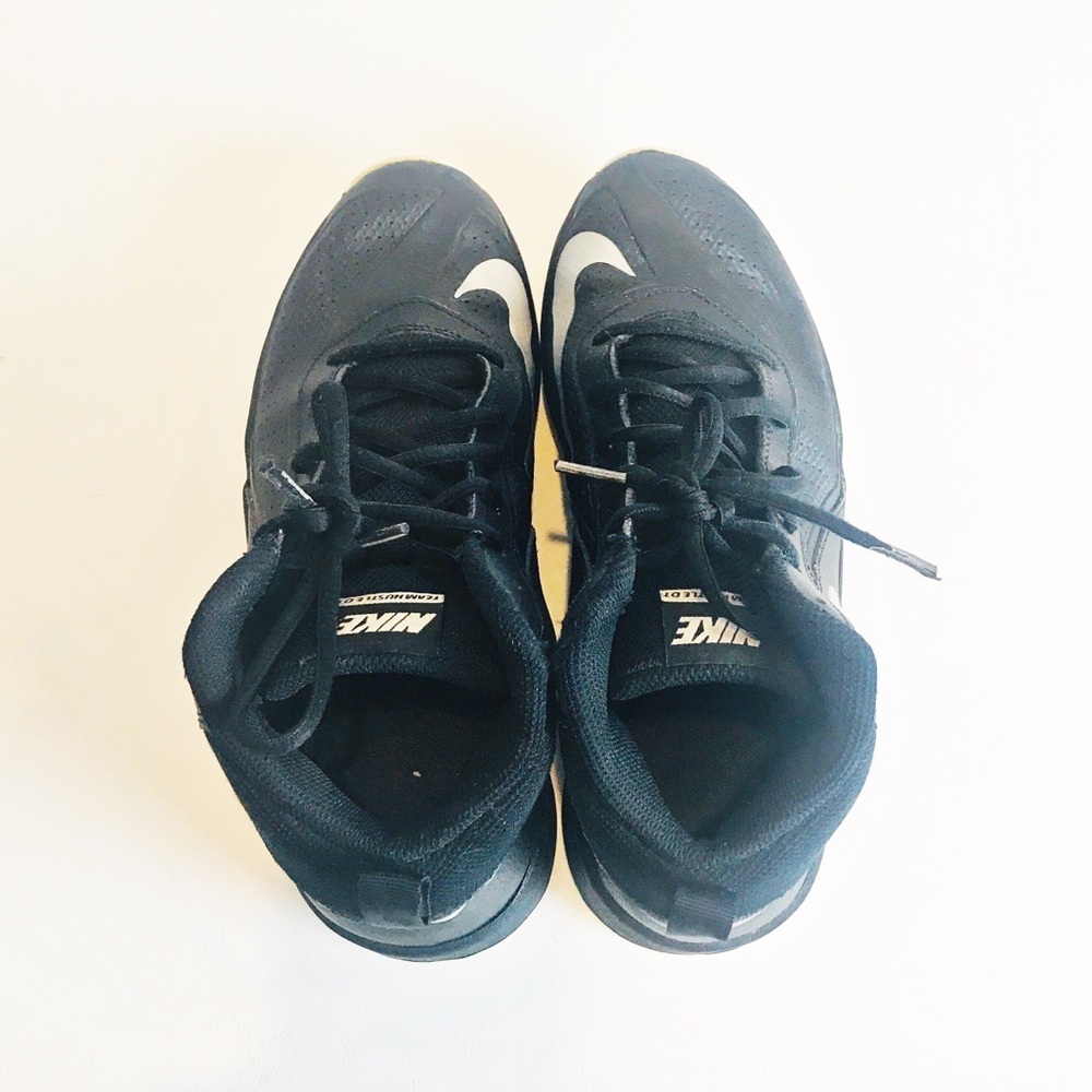 2/$20 Nike Team Hustle D 7 Kids Basketball Shoe 6.5Y - Picture 5 of 8
